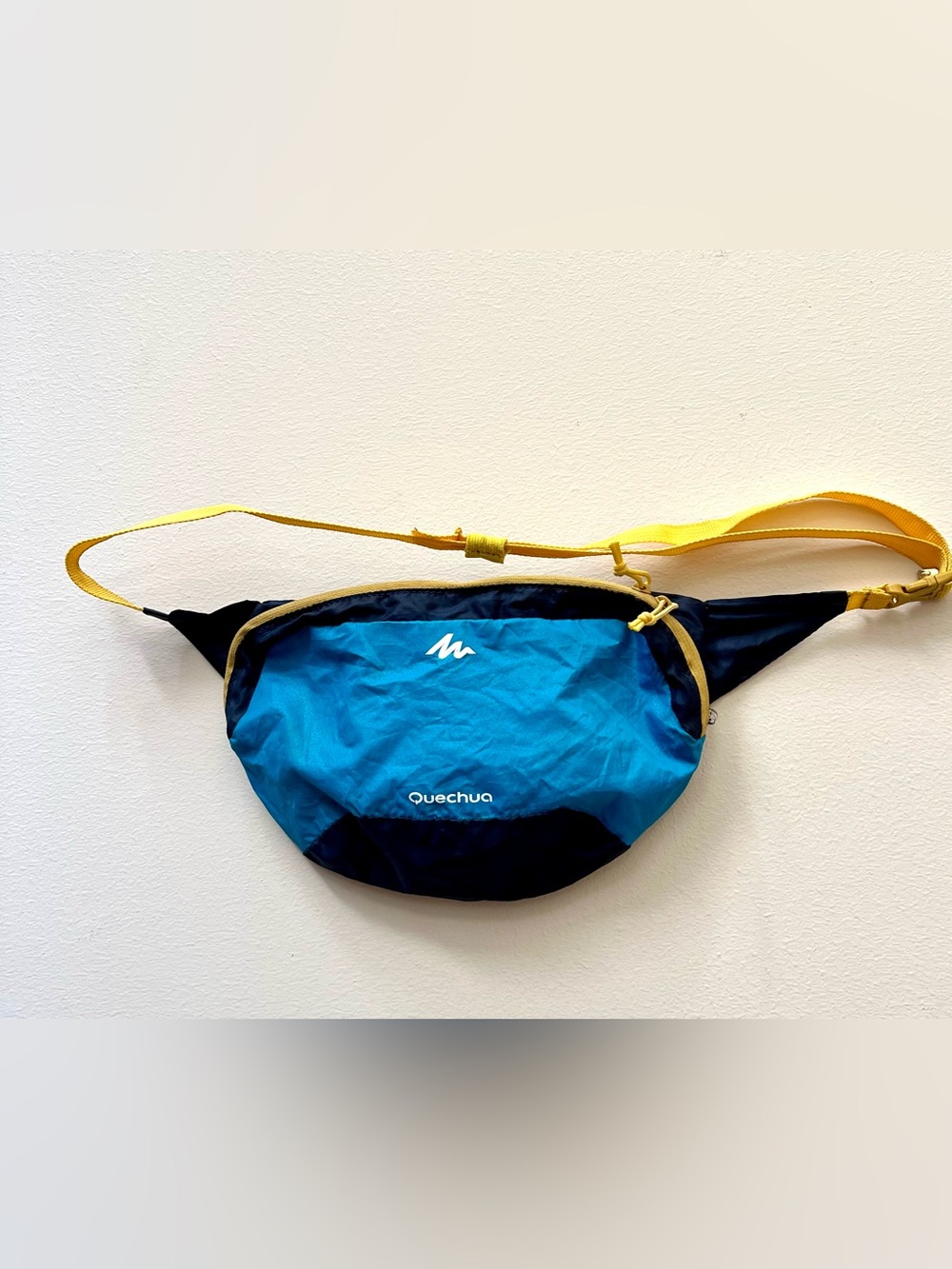 Quechua Teal & Navy Fanny Pack with Yellow Strap